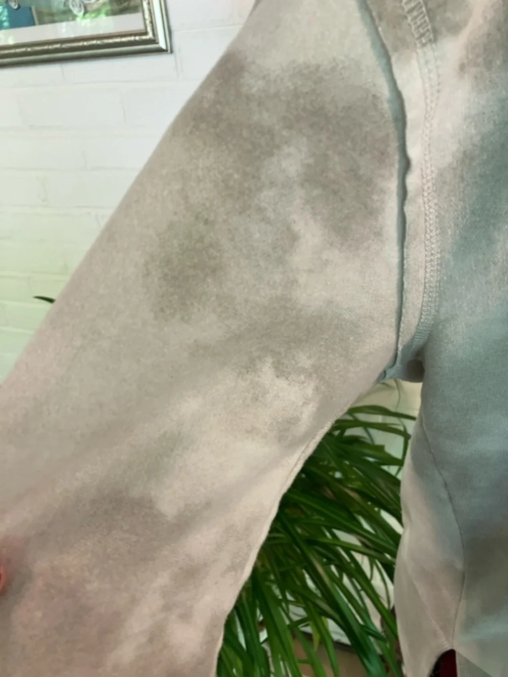 Peanuts | Snoopy Doghouse Hoodie | Grey & Cream Tie-Dye | Size M - Picture 3 of 6